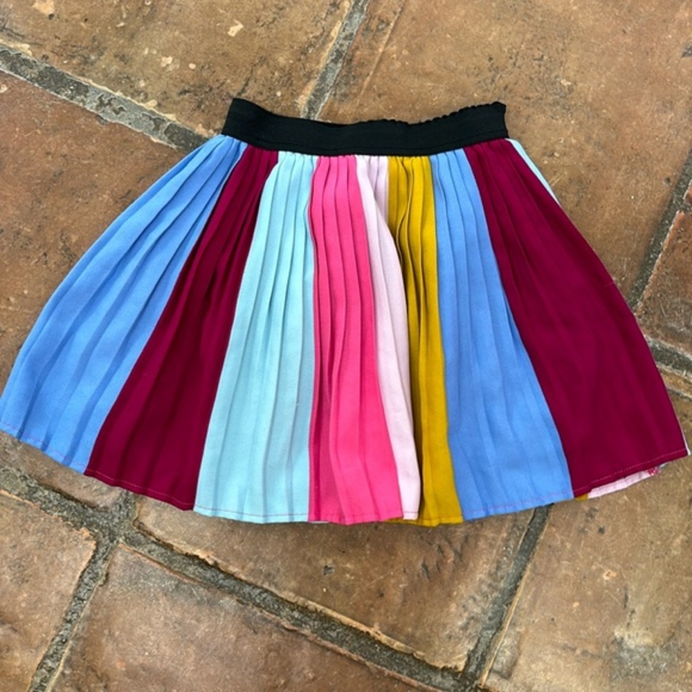 Girls pleated skirt